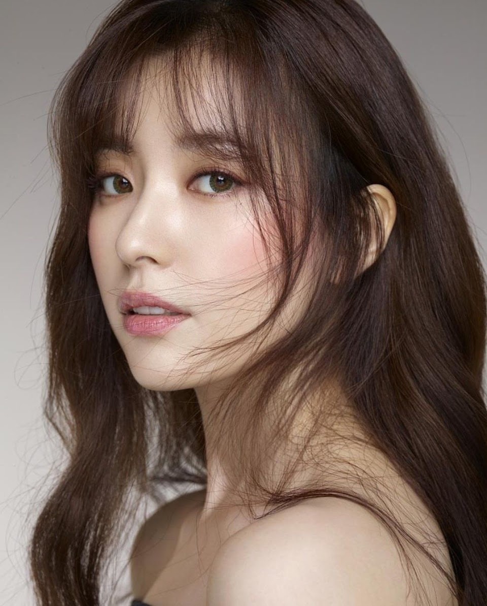 highest paid korean actress Hyun ji paid gedung sewa kecaman turunkan usai tengah pandemi tuai selebriti 전지현 klubwanita mstar kritik diskon dituding soal tanggapi